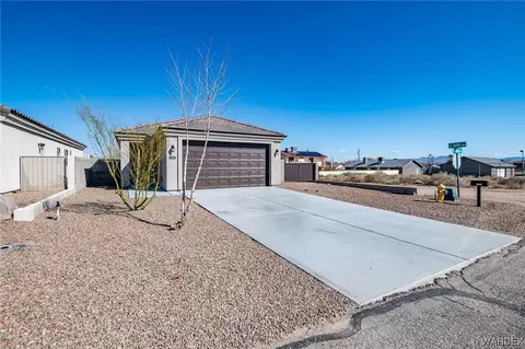 1745 Robinson Ave, Kingman, AZ 86401