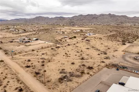Unk N Hunt Road, Golden Valley, AZ 86413
