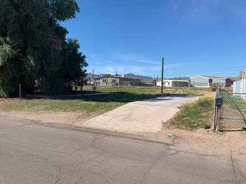 1889 Hualapai Dr, Bullhead City, AZ 86442
