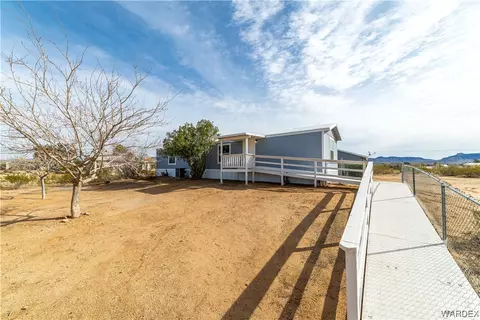 3384 N Mobile Rd, Golden Valley, AZ 86413