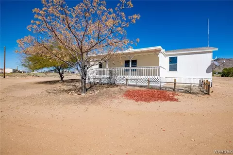 3690 N Bagdad Rd, Golden Valley, AZ 86413