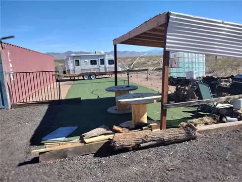 000 N Elgin Rd, Golden Valley, AZ 86413