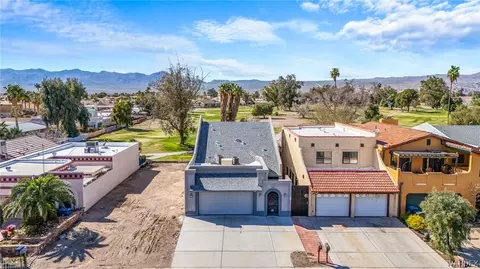 2731 Country Club Dr, Bullhead City, AZ 86442