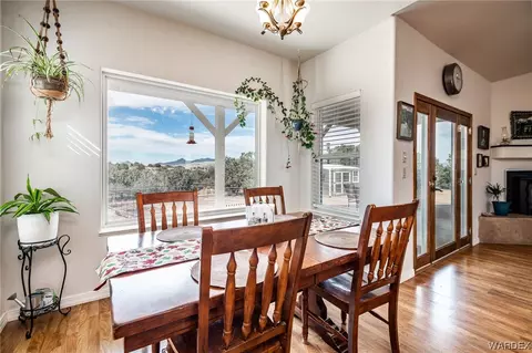 Dining - 9577 E Jc Ranch Rd, Kingman, AZ 86401 photo 1 of 1
