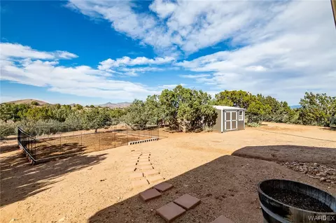 Exterior - 9577 E Jc Ranch Rd, Kingman, AZ 86401 photo 14 of 16