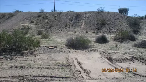 4686 E Sierra Vis, Topock, AZ 86436