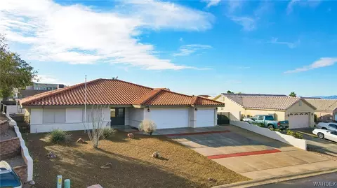 3464 Sundial Dr, Bullhead City, AZ 86429