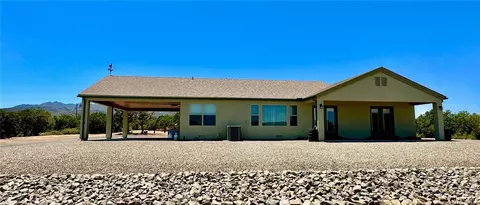 9750 E Grace Ln, Kingman, AZ 86401