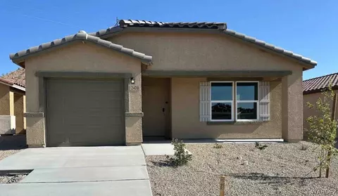 2470 Tapatio Dr, Bullhead City, AZ 86442