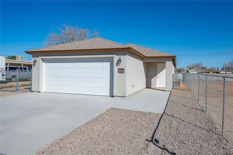 3207 E Lass Ave, Kingman, AZ 86409