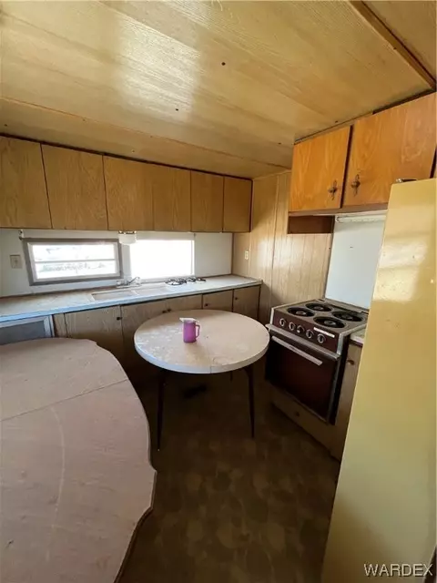 3660 E Shaeffer Ave, Kingman, AZ 86409 photo 2