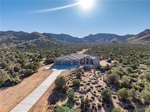 6085 N Lakeview Dr, Kingman, AZ 86401