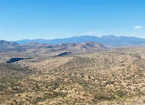 000 Knight Crk, Kingman, AZ 86409