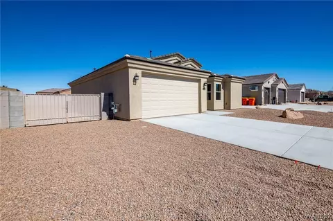 3919 E Suffock Ave, Kingman, AZ 86409 photo 2