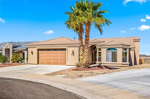 421 Chablis Ct, Bullhead City, AZ 86429