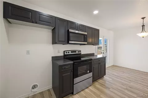 Kitchen - 2755 E Devlin Ave, Kingman, AZ 86409 photo 4 of 4
