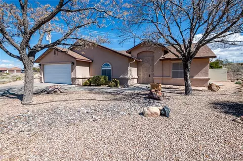 3805 Packsaddle Rd, Kingman, AZ 86401