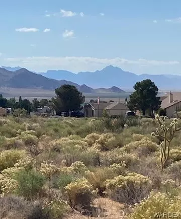 8596 N Desert View Dr, Kingman, AZ 86401