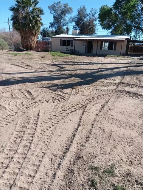 1766 E Plantation Rd, Mohave Valley, AZ 86440