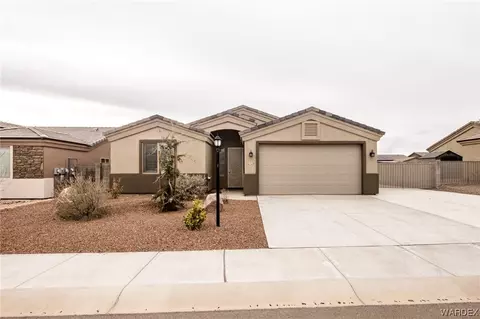 2738 E Luna Vista Dr, Kingman, AZ 86409