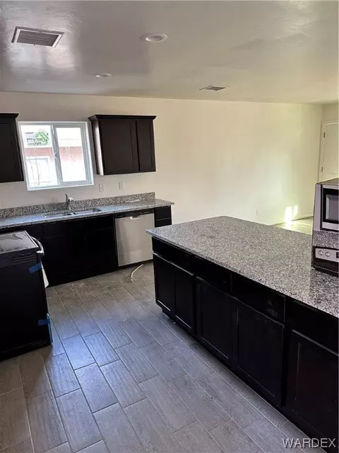 3182 E Ames Ave, Kingman, AZ 86409 photo 3
