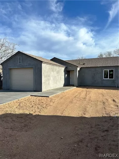 3182 E Ames Ave, Kingman, AZ 86409