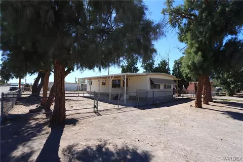 1414 Sierra Rd, Fort Mohave, AZ 86426