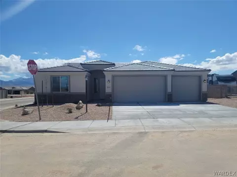 2614 E Colina Vis, Kingman, AZ 86409
