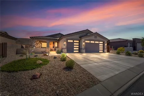 838 Onate Ct, Bullhead City, AZ 86429
