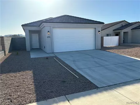 3611 N Adams St, Kingman, AZ 86409