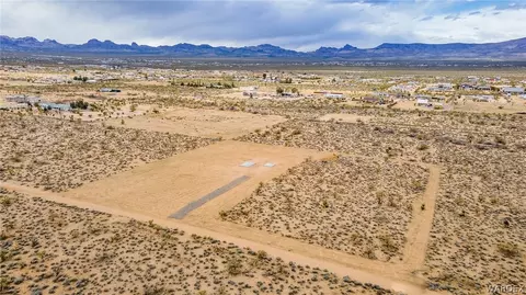 0000 N Cove Rd, Golden Valley, AZ 86413