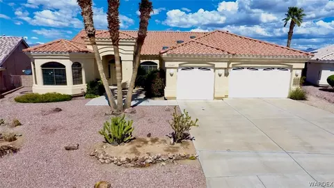 2265 Sunrise Trl, Bullhead City, AZ 86442