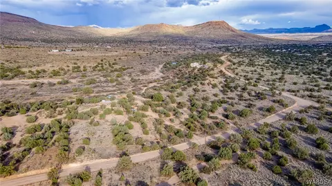 11725 E Blake Ranch Rd, Kingman, AZ 86401 photo 2