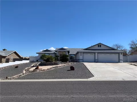 2734 Triangle S St, Kingman, AZ 86401
