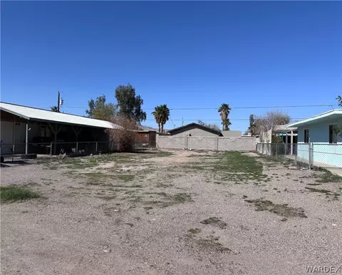 451 Malibu Dr, Bullhead City, AZ 86442
