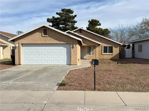 2827 Harrod Ave, Kingman, AZ 86401