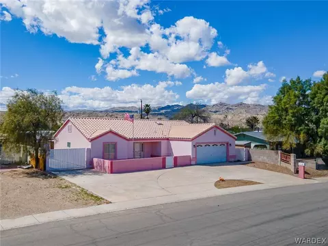 1825 Bluebonnet Blvd, Bullhead City, AZ 86442