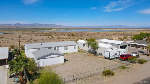 13371 S Alturas Rd, Topock, AZ 86436