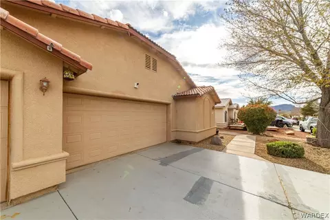Exterior - 3926 E Packard Ave, Kingman, AZ 86409 photo 7 of 26
