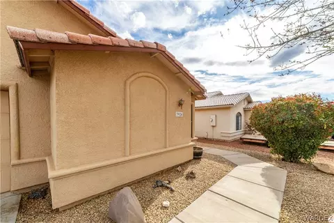 Exterior - 3926 E Packard Ave, Kingman, AZ 86409 photo 6 of 26