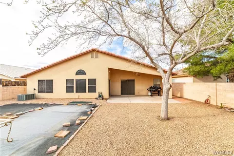 Exterior - 3926 E Packard Ave, Kingman, AZ 86409 photo 20 of 26