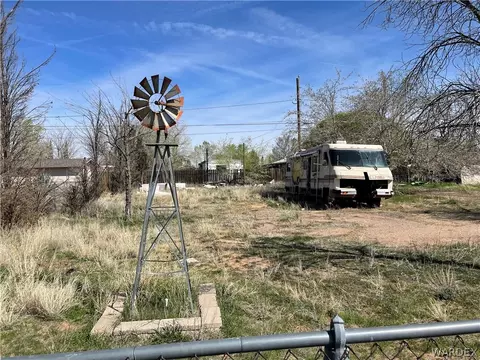 3885 E Neal Ave, Kingman, AZ 86409