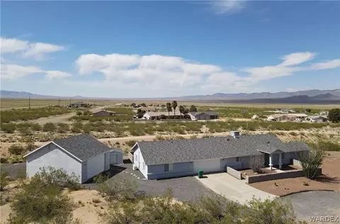 8686 N Cochise Ct, Kingman, AZ 86401