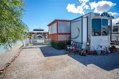 1600 Silvercreek Rd #226, Bullhead City, AZ 86442