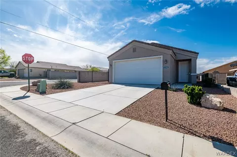 2748 Pasadena Ave, Kingman, AZ 86401