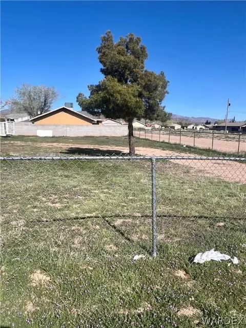 2349 Ashfork Ave, Kingman, AZ 86401