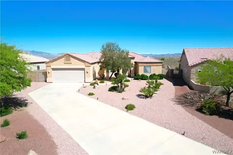 2619 Rolling Hills Rd, Bullhead City, AZ 86442