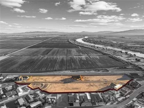 544 S Border Way, Mohave Valley, AZ 86440