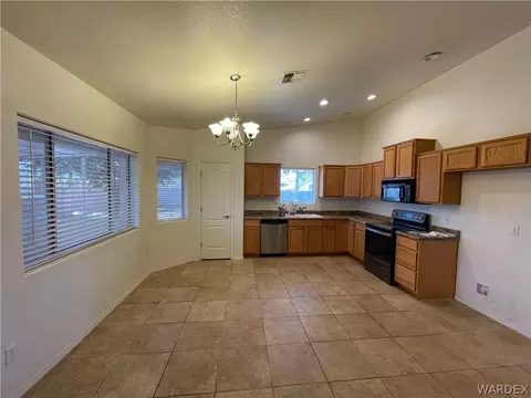 Kitchen - 3910 E Snavely Ln, Kingman, AZ 86409 photo 1 of 4
