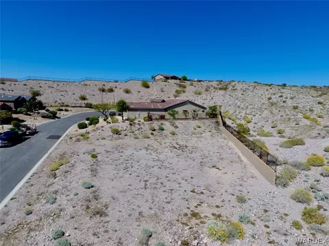 3177 Secret Pass Canyon Dr, Bullhead City, AZ 86429